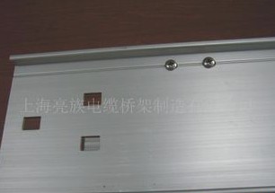 鍍鋅金屬橋架有著什么優勢？